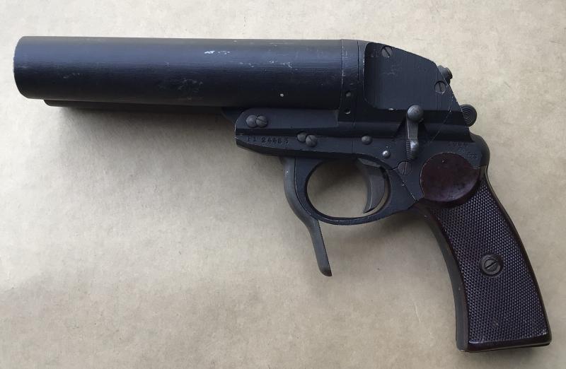 WW2 German Luftwaffe Double Barrel Flare Pistol