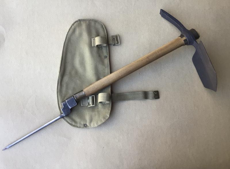 British WW2 Combination Entrenching Tool /Mine Probe