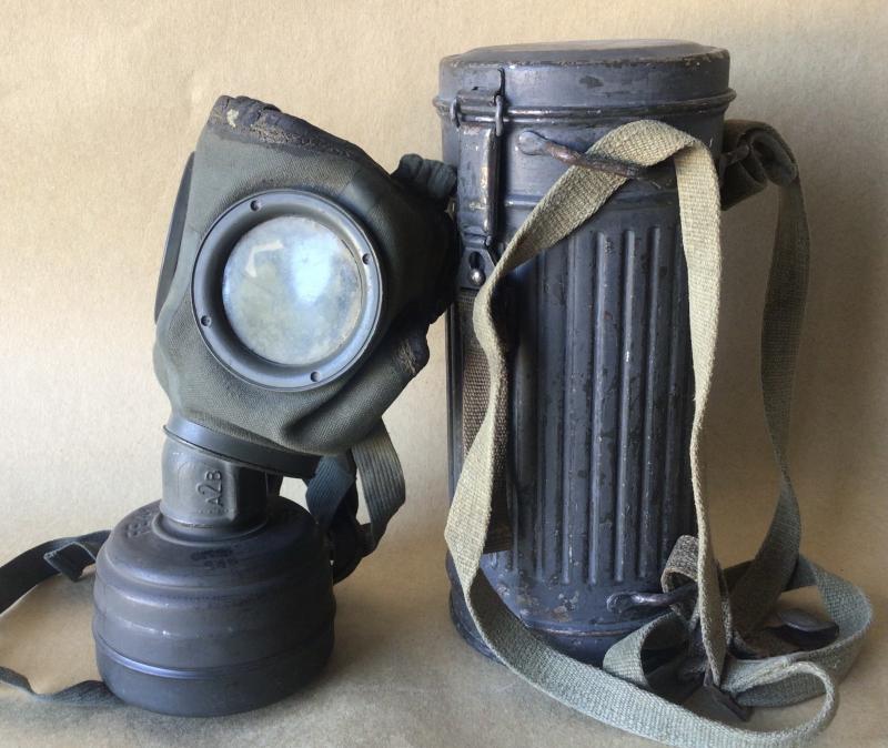 German WW2 M38 Gas Mask