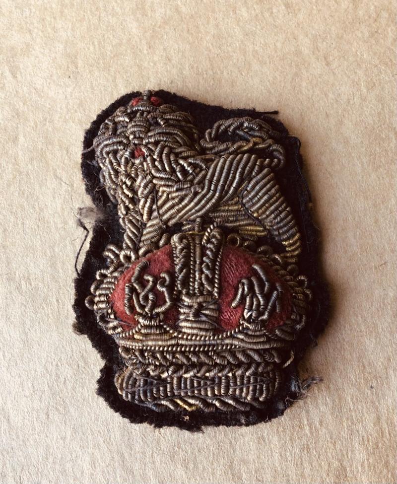 WW2 British Staff Officer Hat Badge.