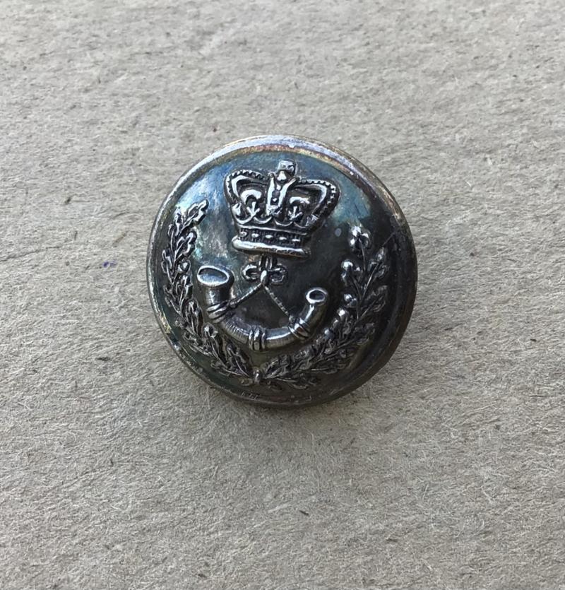 British  Pre 1901 Volunteer Rifles Tuinc Button.