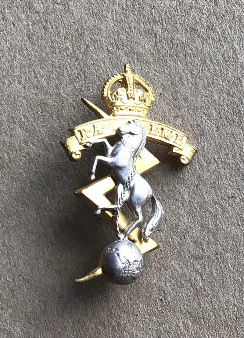 1948-53 RAEME Hat Badge