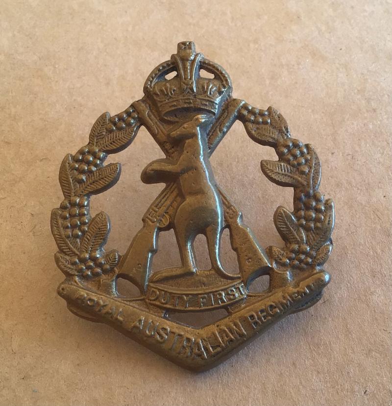 1948-53 Royal Australian Regiment Hat Badge
