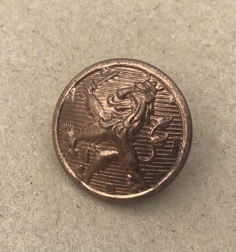 WW2 Dutch KNIL Australian made tunic button.