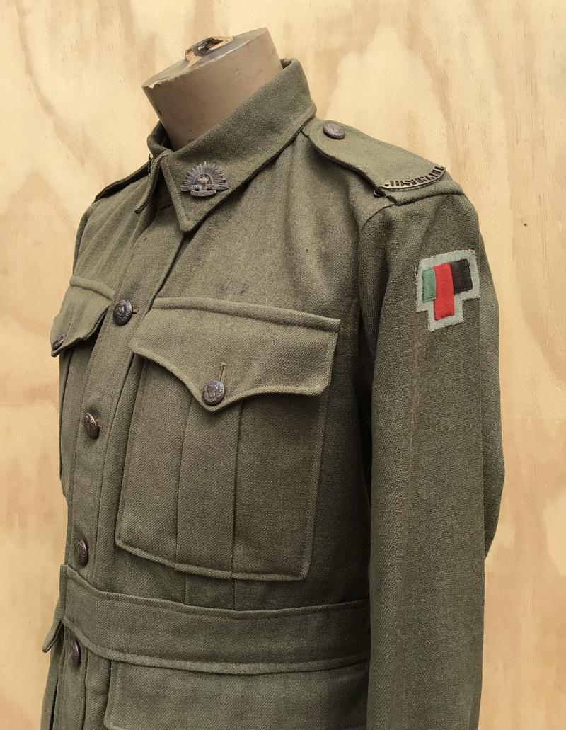 Australia WW2 Named 2/9th Cavalry Regiment Troopers Servcie Dress Tunic.