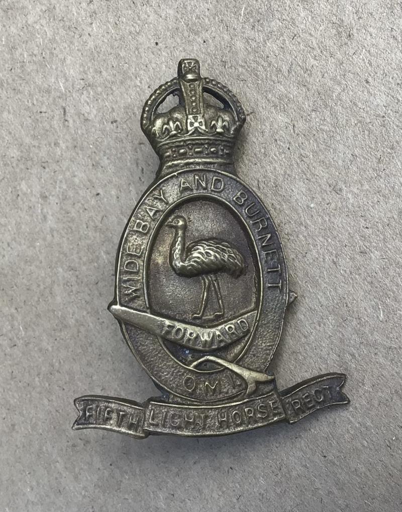1930-42 5th Light Horse Regt Hat Badge