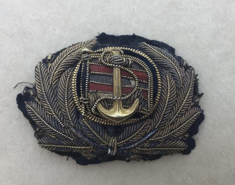 British WW1-WW2 Steamship Company Officers Hat Badge