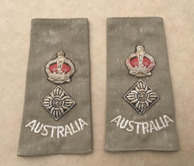 Australia WW2 KD Officer Slip on Rank Slides.