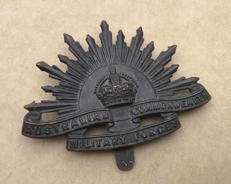 WW1 Tiptaft Birmingham Made Rising Sun Hat Badge