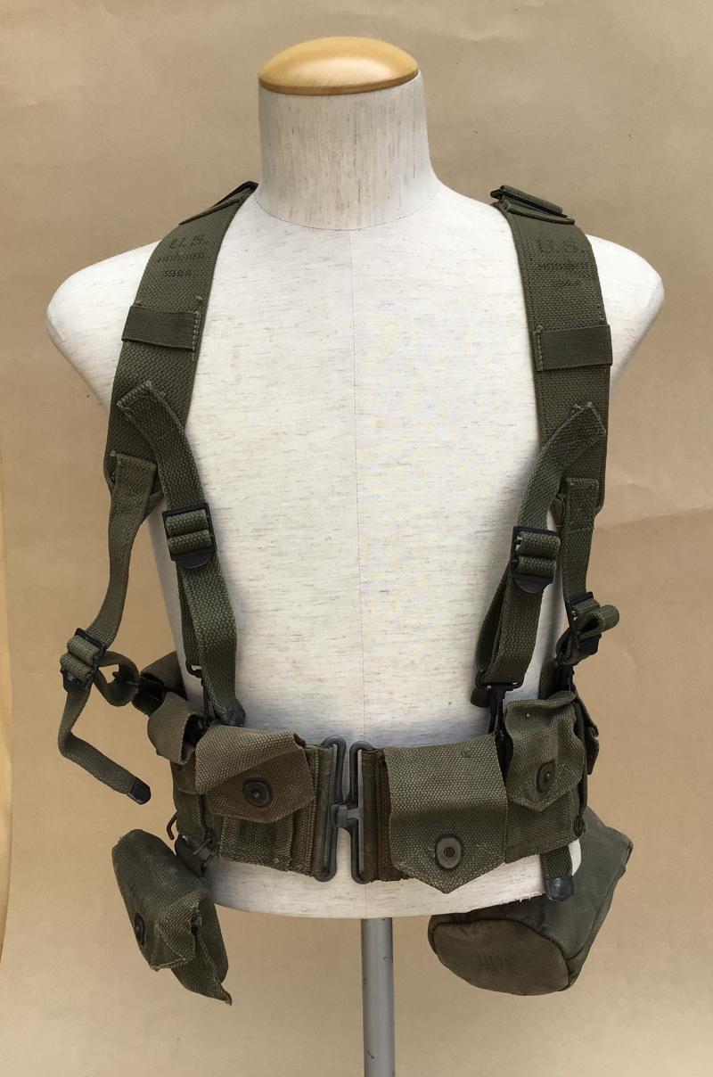 US WW2 Infantry Webbing Equipment c.1944