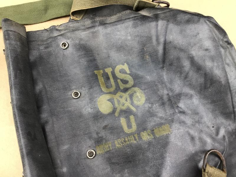 US WW2 M7 Carrier for M5 Assault Gas Mask