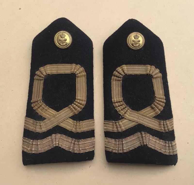 WW2 Royal Navy Volunteer Reserve Officers Epaulettes.